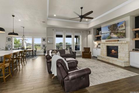 1422 Ledgebrook Spring Branch TX 78070