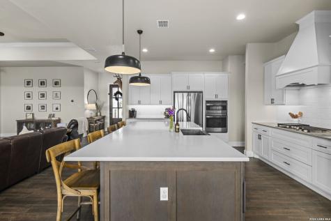 1422 Ledgebrook Spring Branch TX 78070