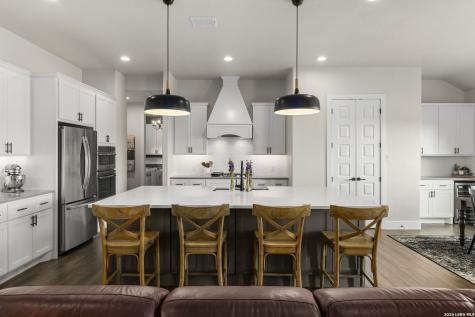 1422 Ledgebrook Spring Branch TX 78070