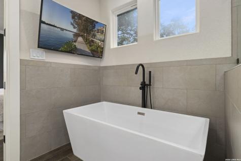 1422 Ledgebrook Spring Branch TX 78070