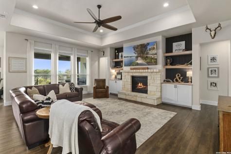 1422 Ledgebrook Spring Branch TX 78070