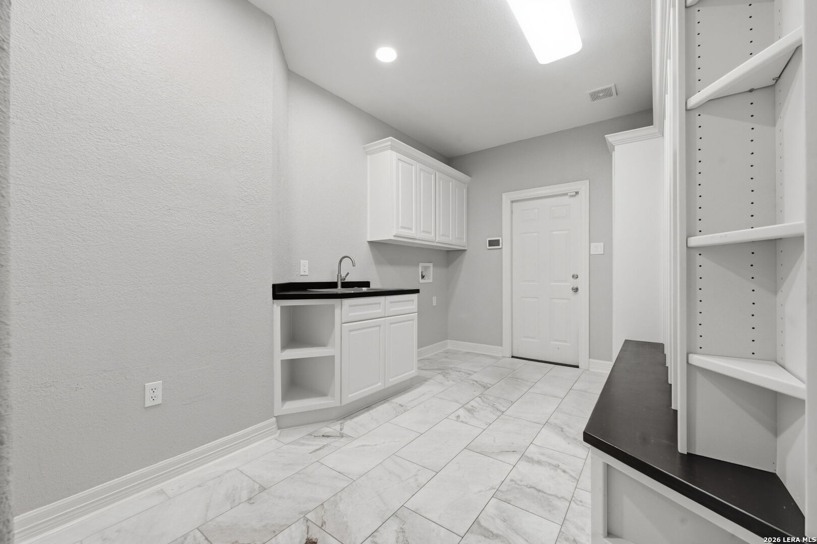 2810 Falling Brook San Antonio TX 78258