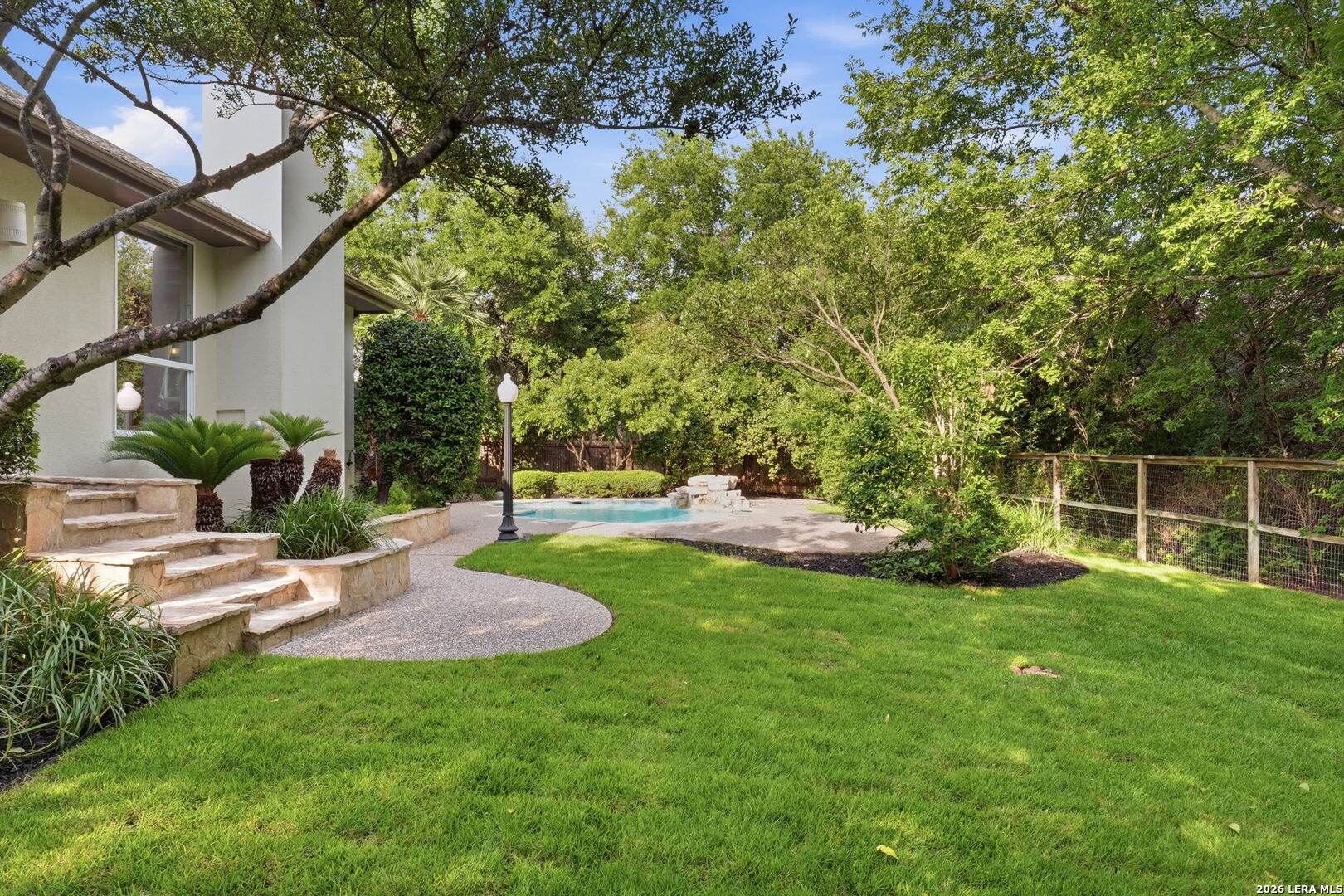 2810 Falling Brook San Antonio TX 78258