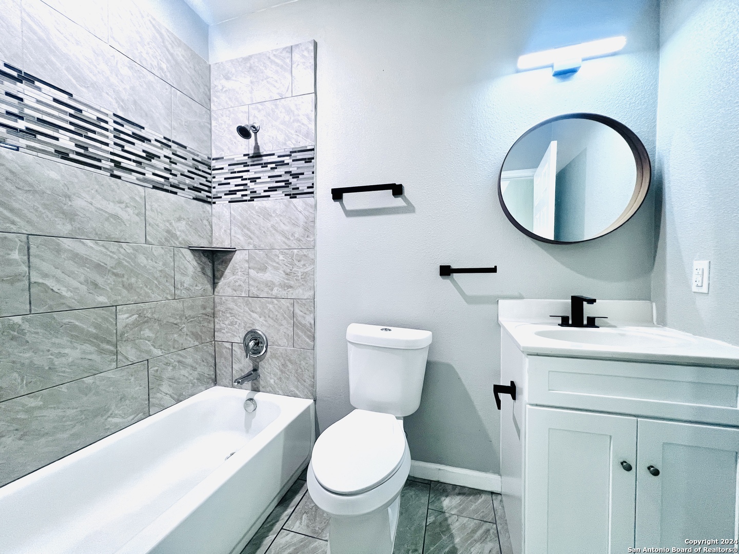 335 S San Eduardo San Antonio TX 78237