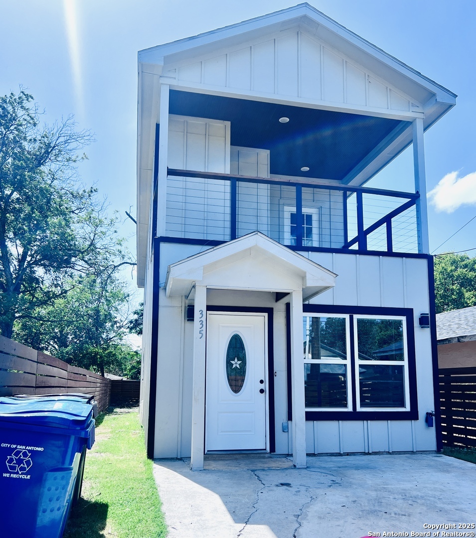 335 S San Eduardo San Antonio TX 78237