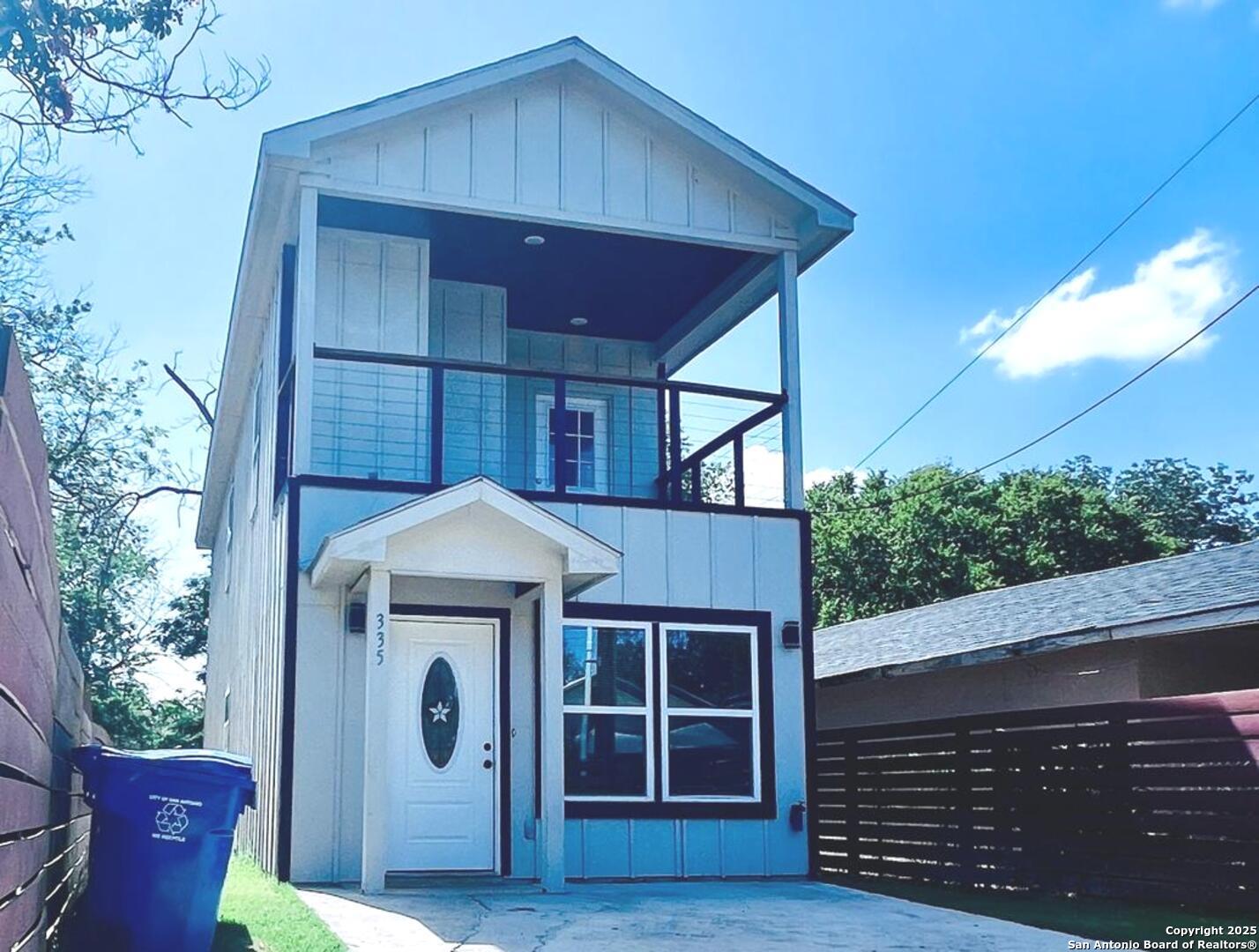 335 S San Eduardo San Antonio TX 78237
