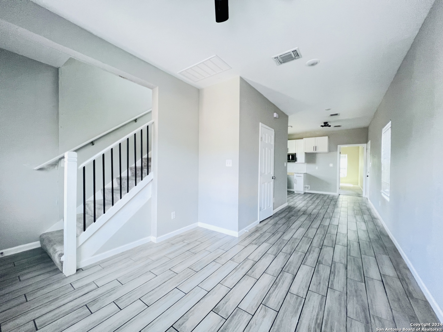 335 S San Eduardo San Antonio TX 78237