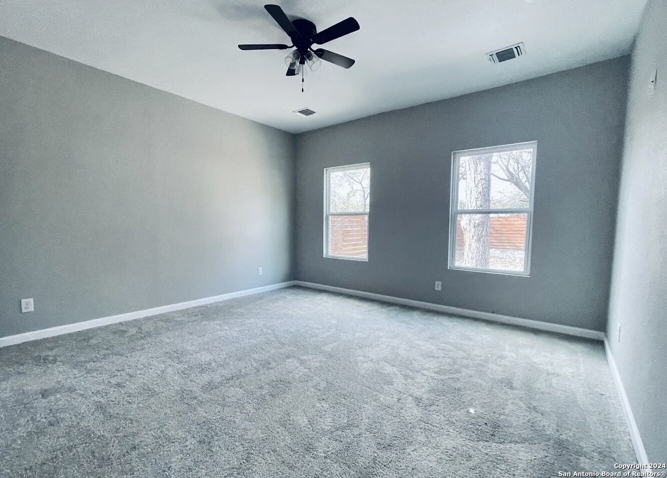 335 S San Eduardo San Antonio TX 78237