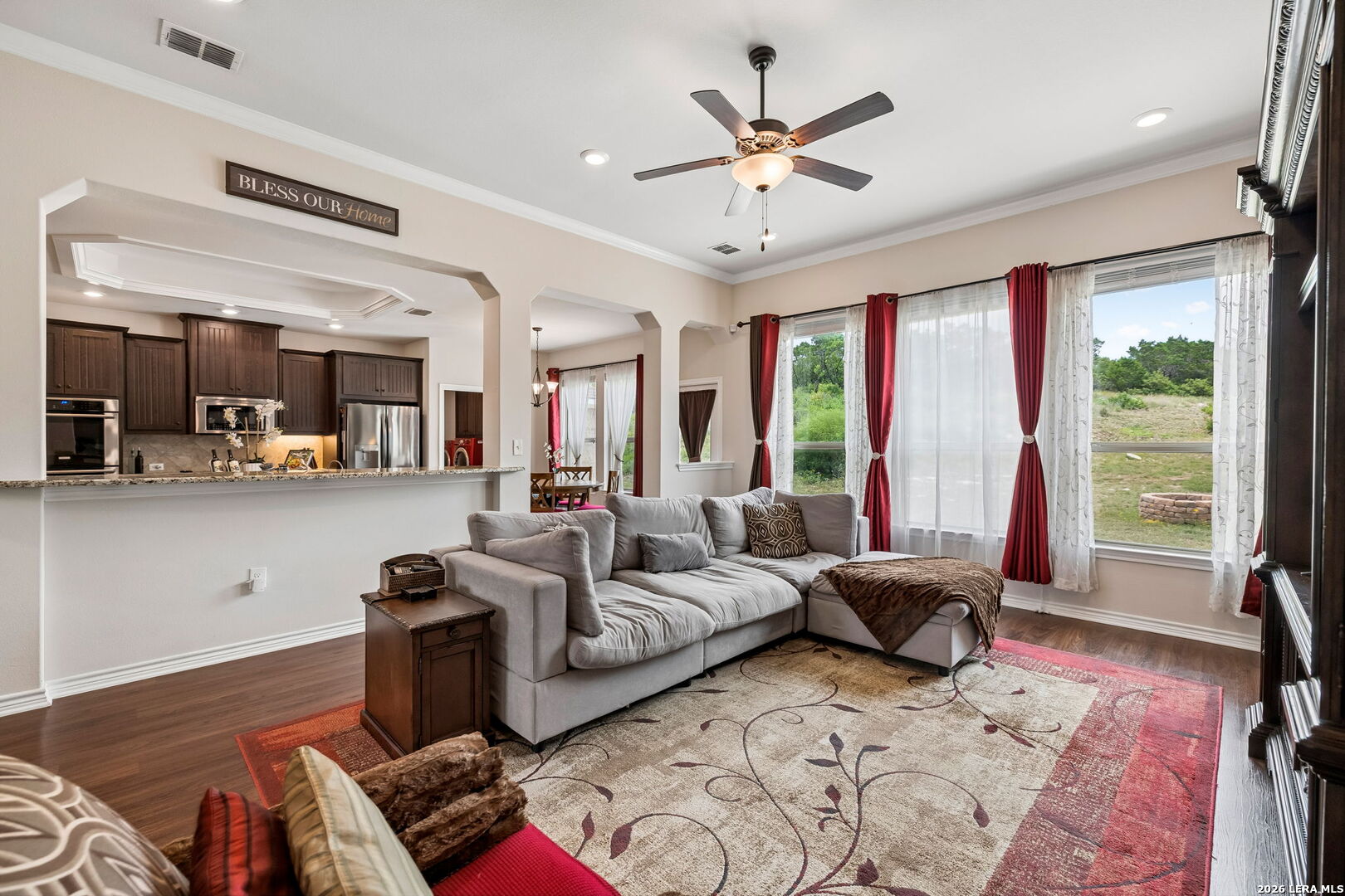 1544 County Road 2801 E Mico TX 78056