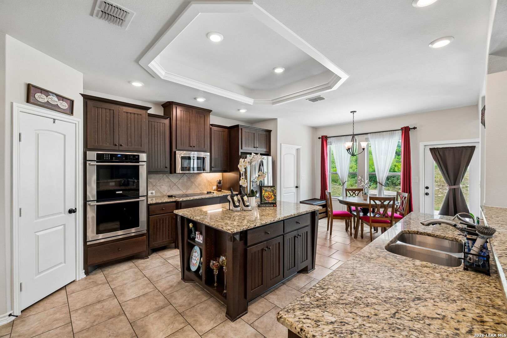 1544 County Road 2801 E Mico TX 78056