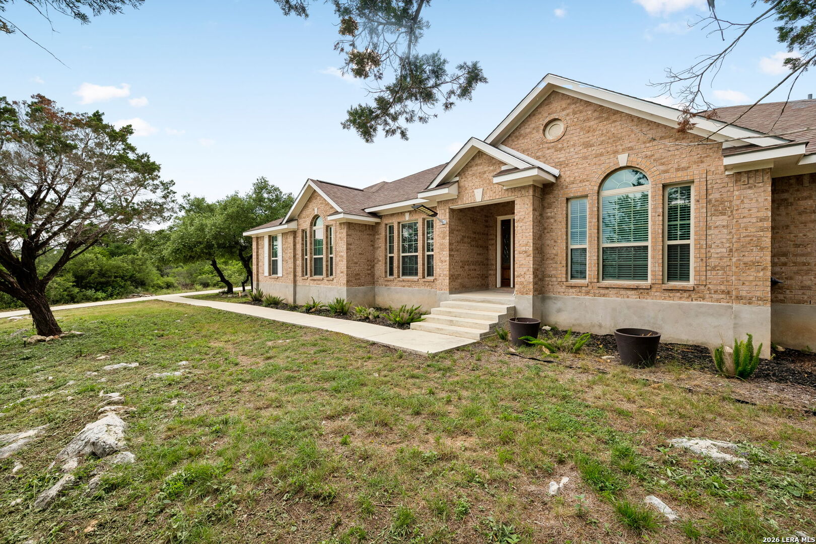 1544 County Road 2801 E Mico TX 78056