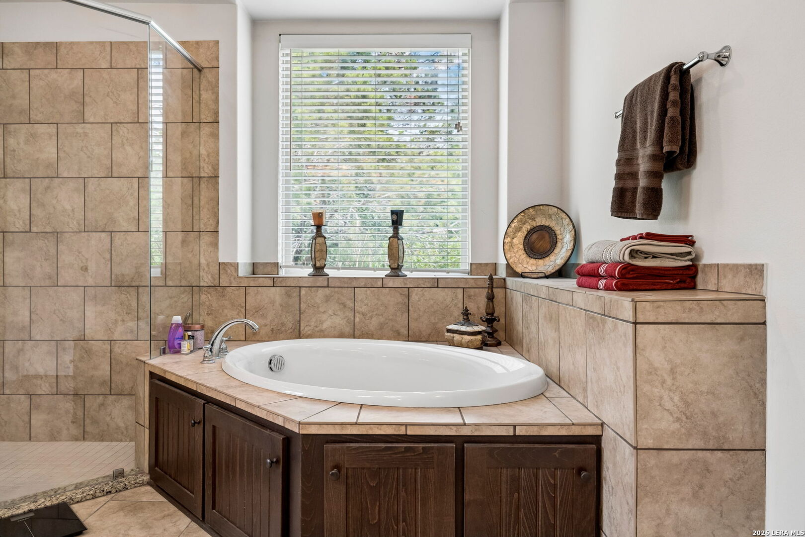 1544 County Road 2801 E Mico TX 78056