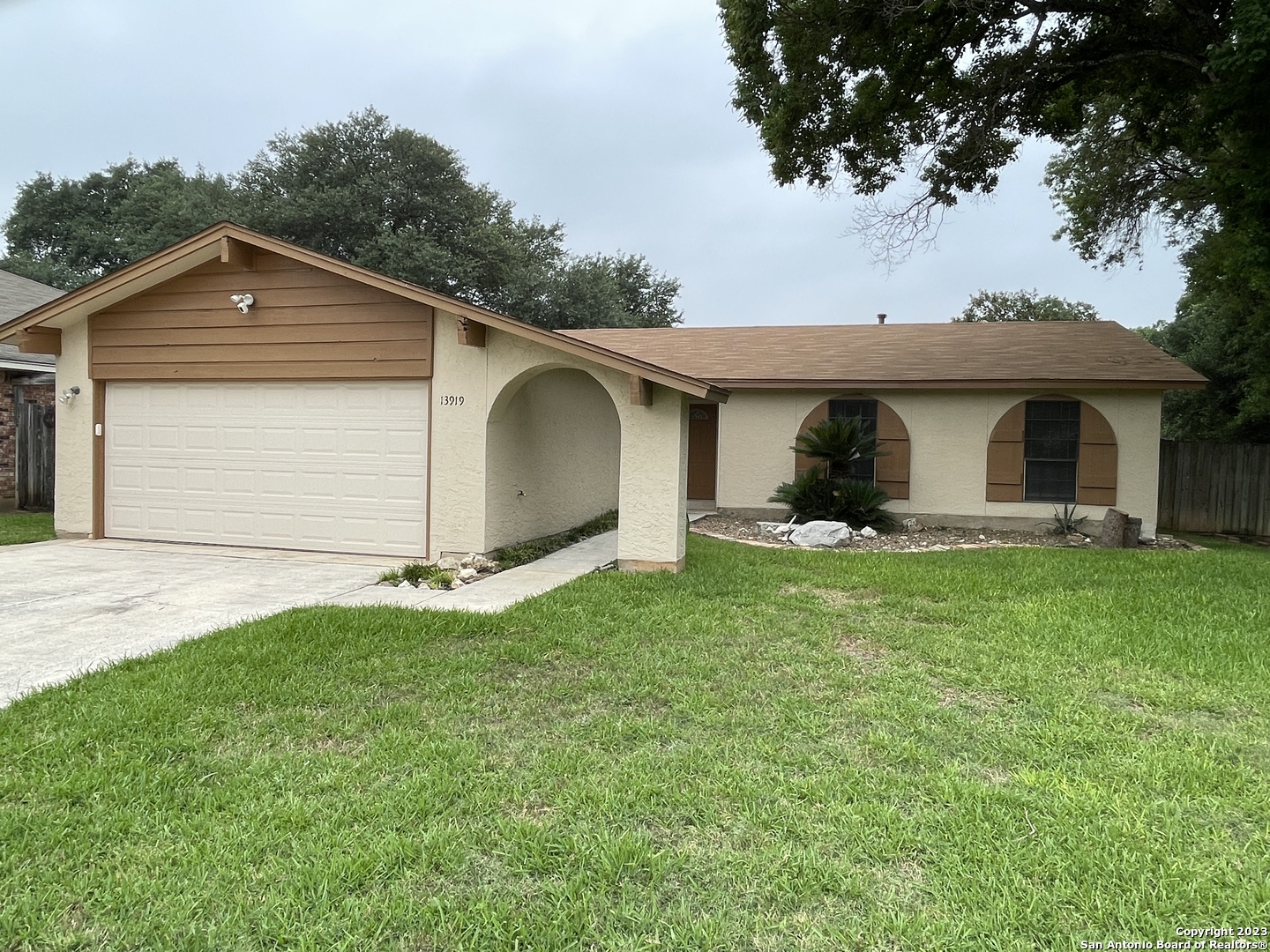 13919 Little Leaf Drive San Antonio TX 78247