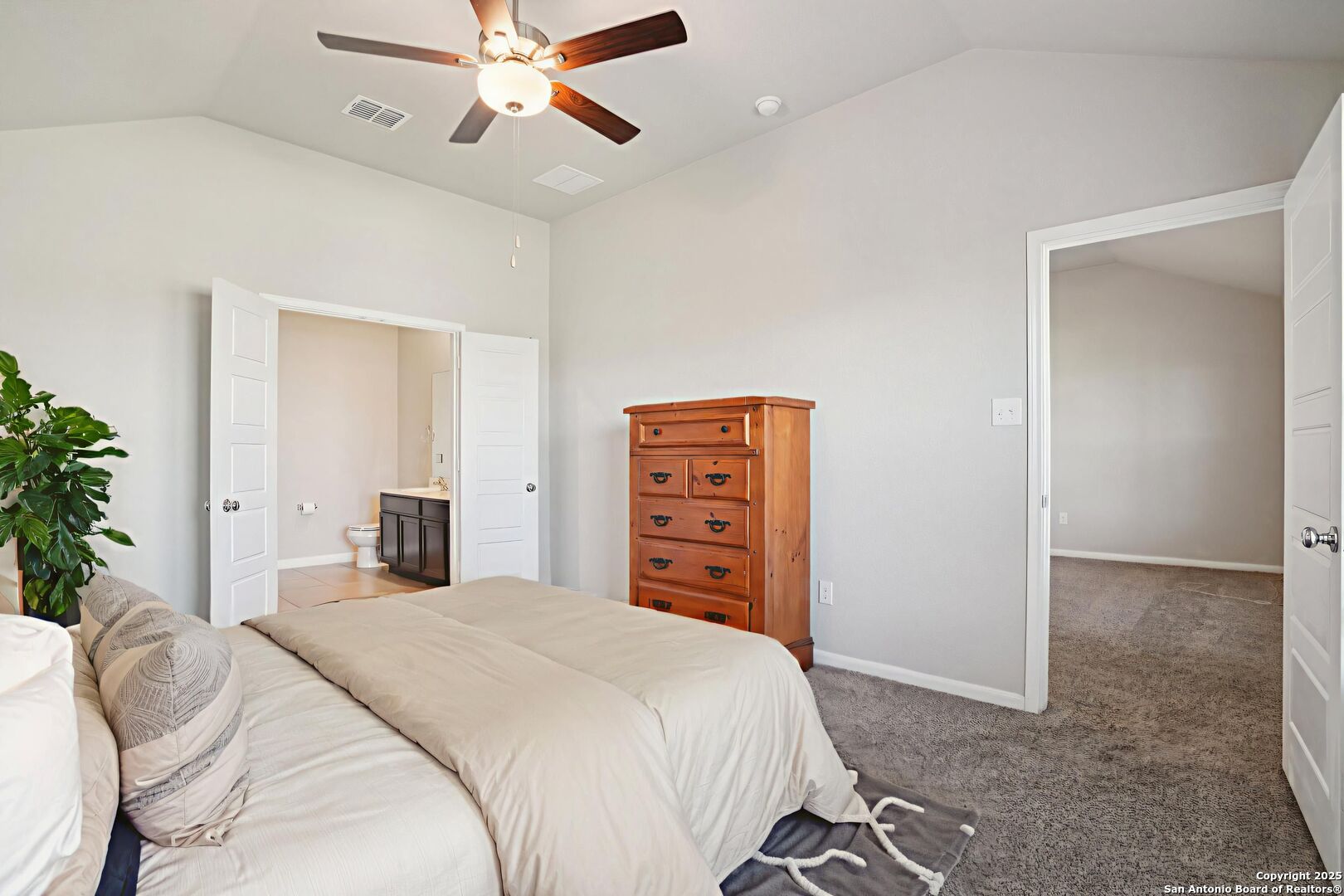 7019 Vista Loop San Antonio TX 78233
