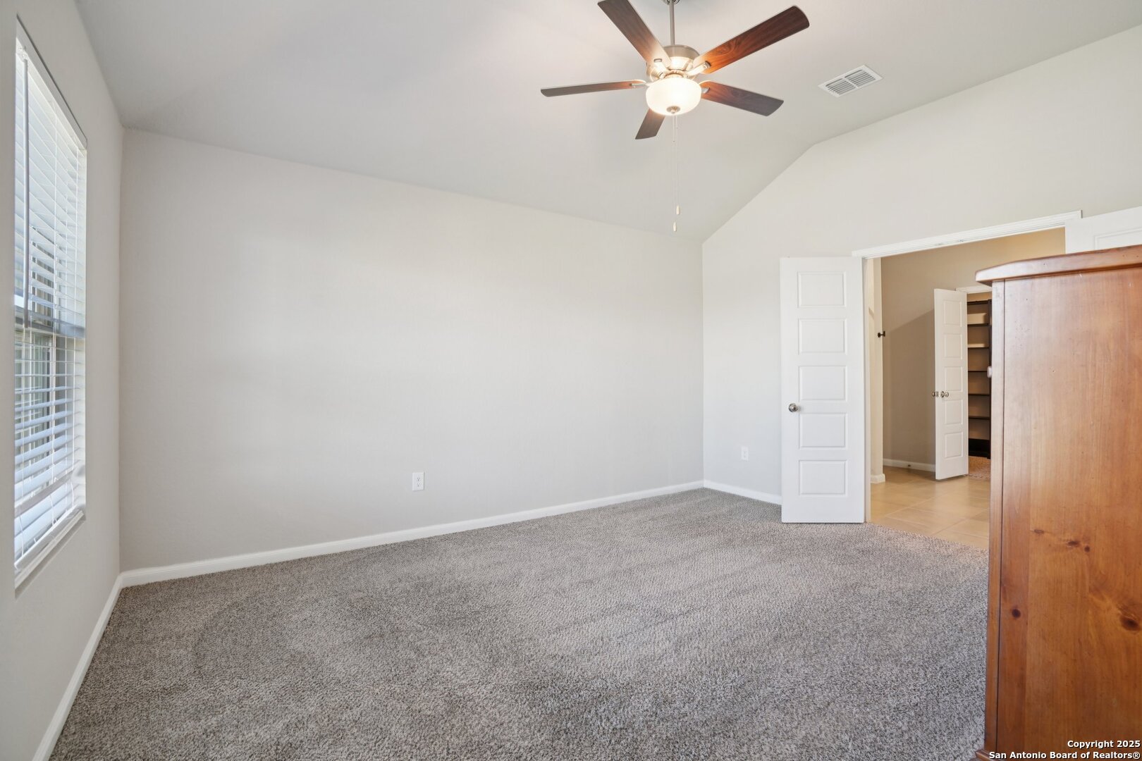 7019 Vista Loop San Antonio TX 78233