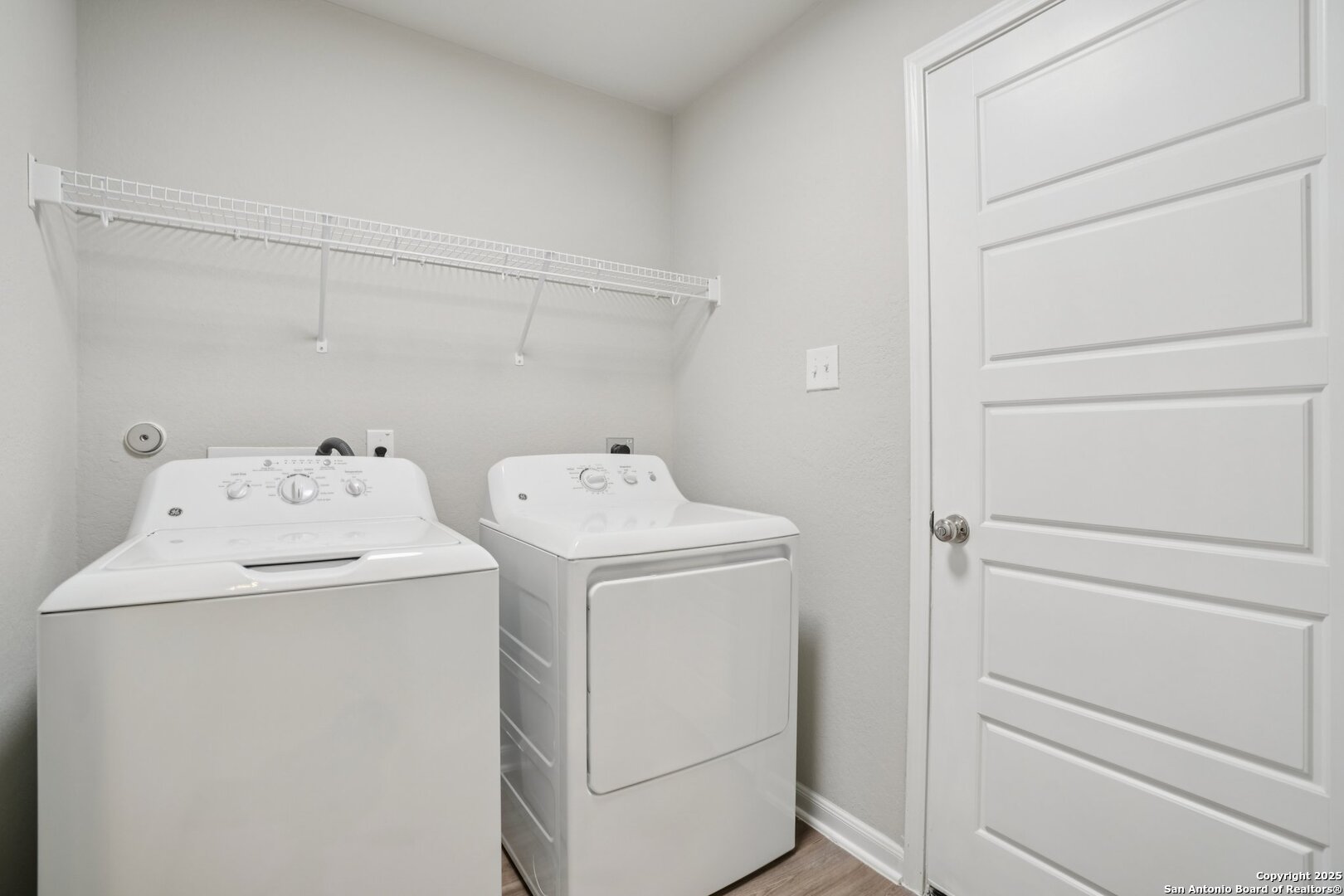 7019 Vista Loop San Antonio TX 78233