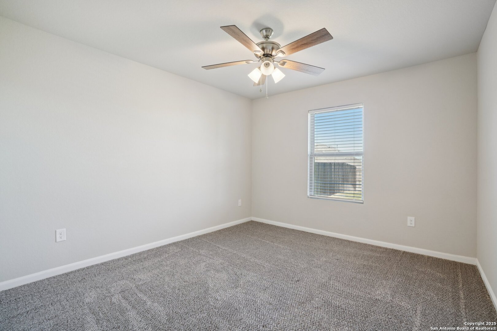 7019 Vista Loop San Antonio TX 78233