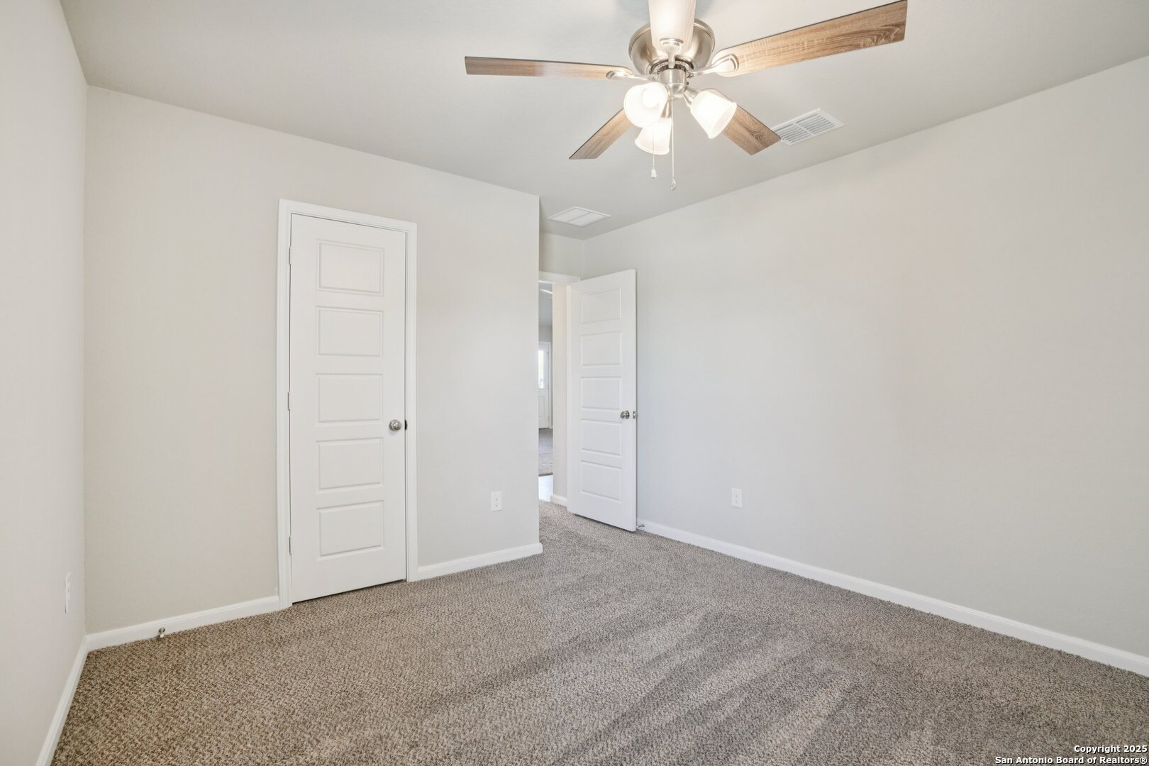 7019 Vista Loop San Antonio TX 78233