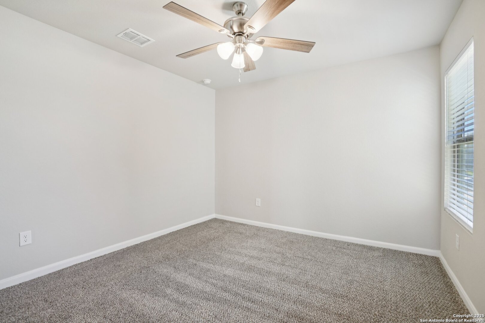 7019 Vista Loop San Antonio TX 78233