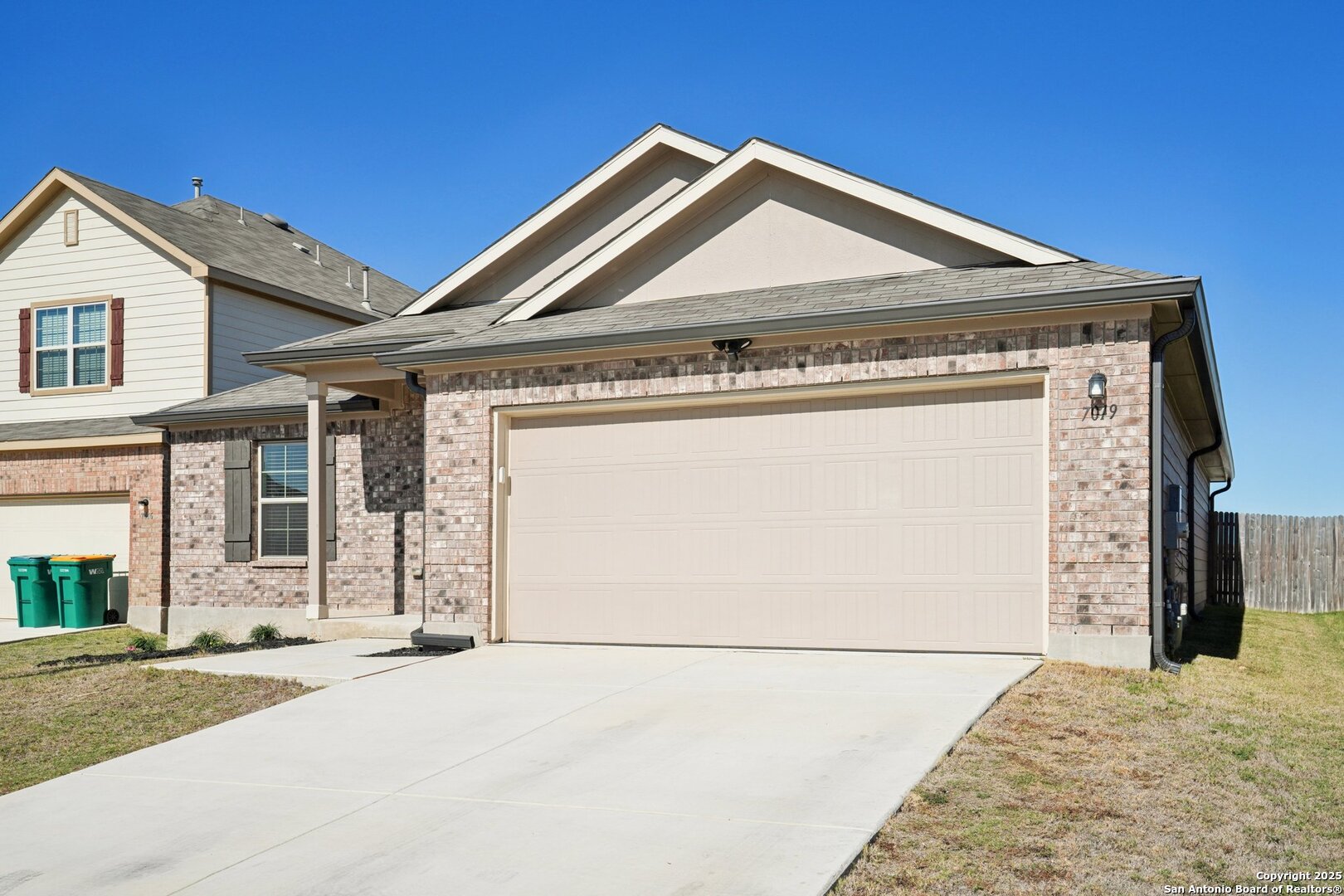7019 Vista Loop San Antonio TX 78233