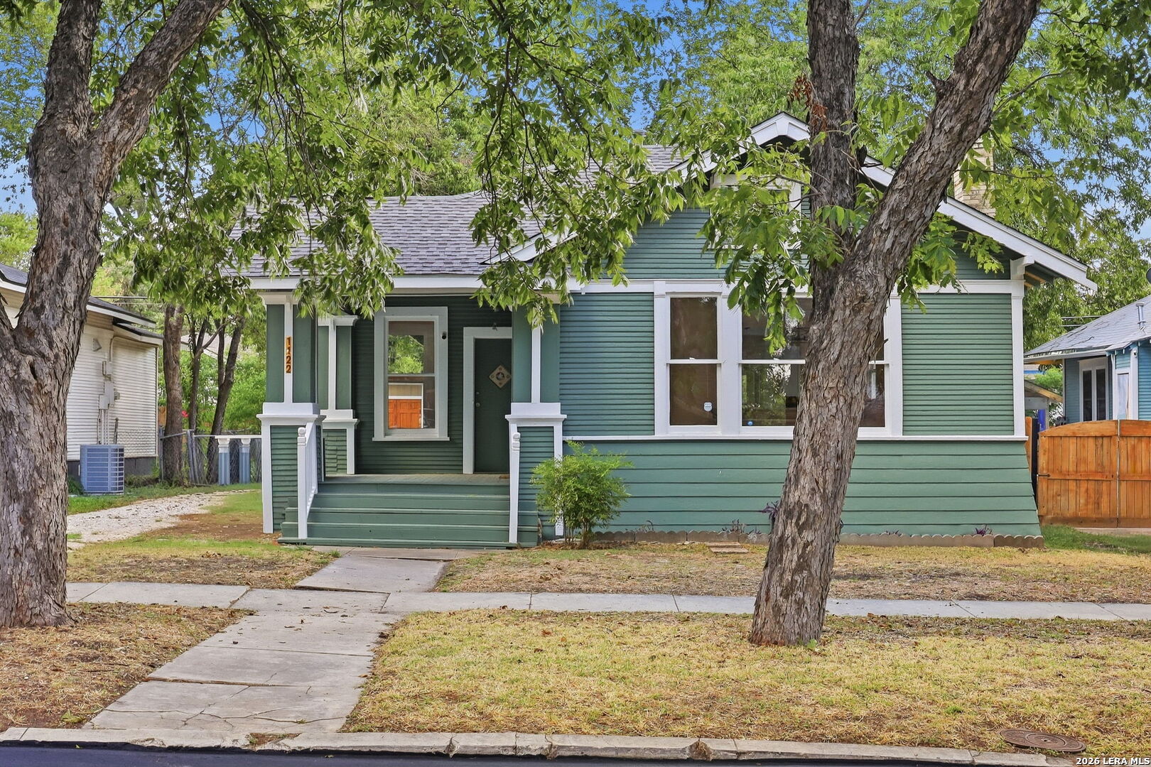 1122 W Mulberry San Antonio TX 78201