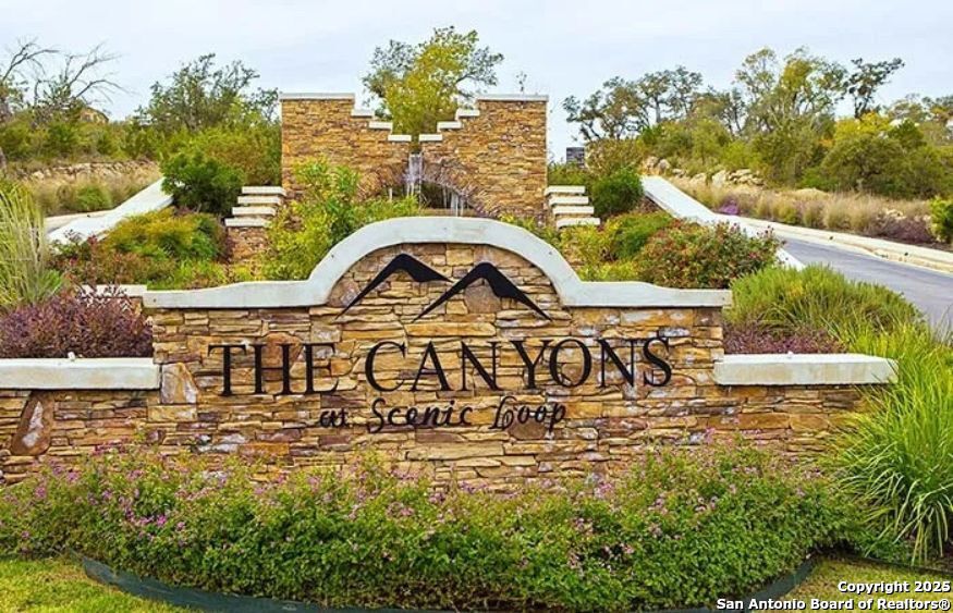 10012 Kendall Canyon San Antonio TX 78255
