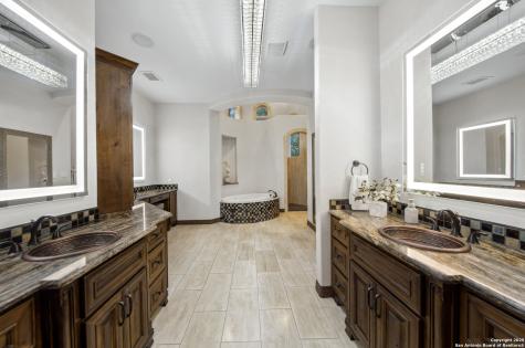 11118 Anaqua Springs Boerne TX 78006
