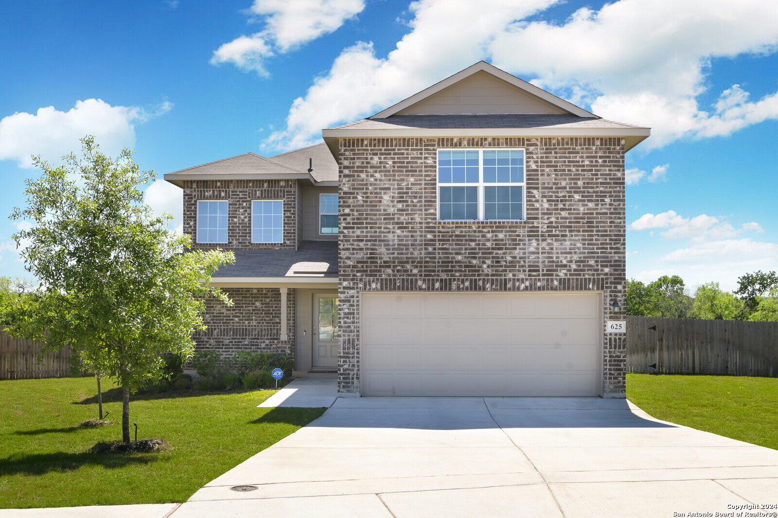 625 Cypress Bayoo Cibolo TX 78108