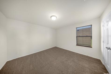 1402 Bluejay Court San Antonio TX 78245