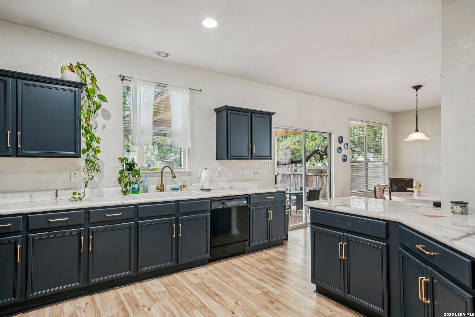 8114 Cooper Mill San Antonio TX 78255