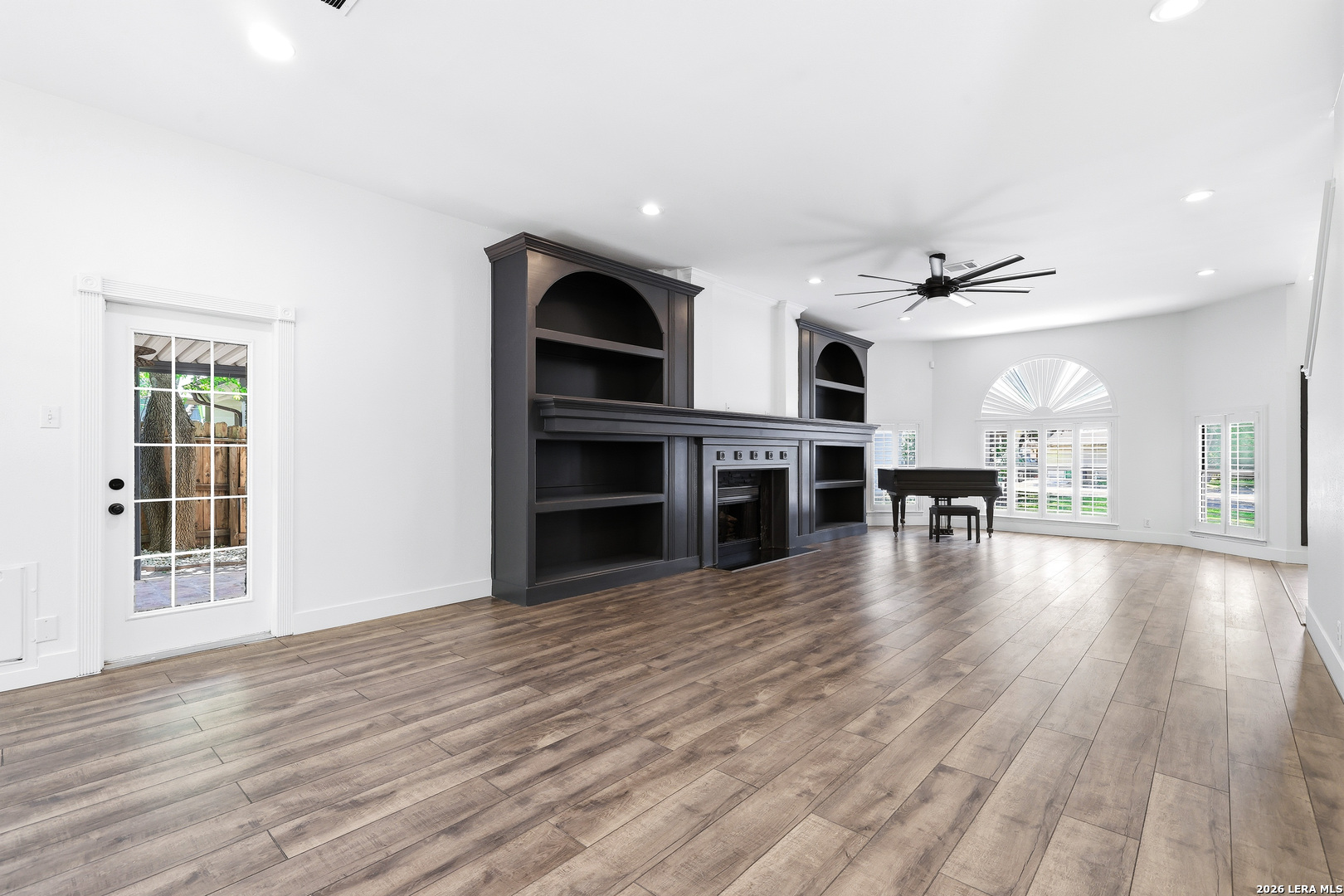 15323 Clear Grove San Antonio TX 78247