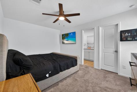10957 Presa Way San Antonio TX 78223