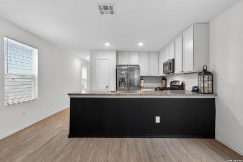 10957 Presa Way San Antonio TX 78223