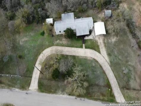1624 County Road 4511 Hondo TX 78861