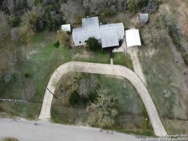 1624 County Road 4511 Hondo TX 78861