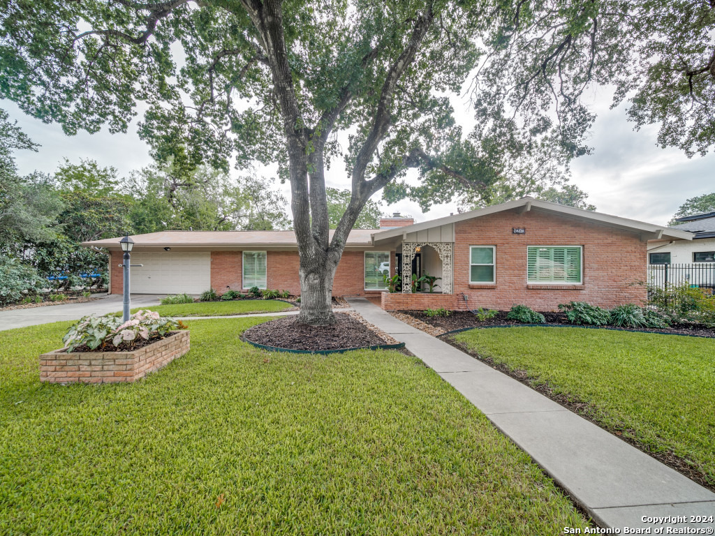 8210 Robin Rest Drive San Antonio TX 78209