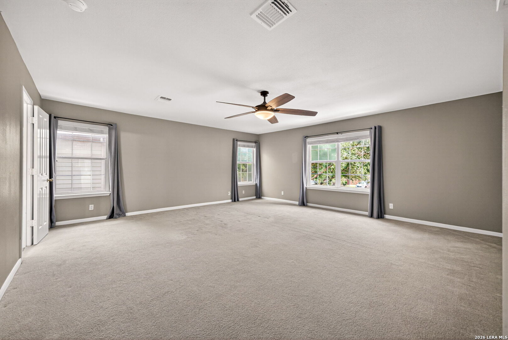 8914 Oakwood Court San Antonio TX 78240