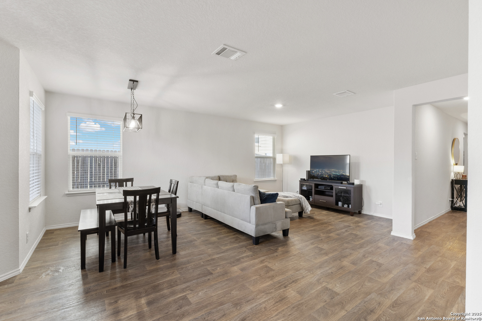 1041 Pacific Monarch San Antonio TX 78253