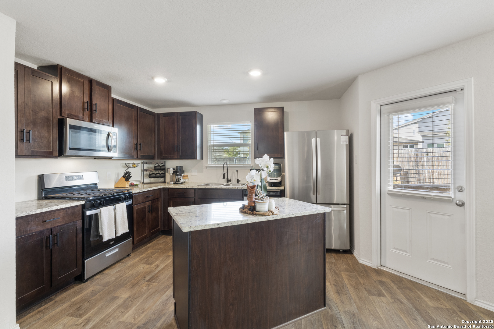 1041 Pacific Monarch San Antonio TX 78253