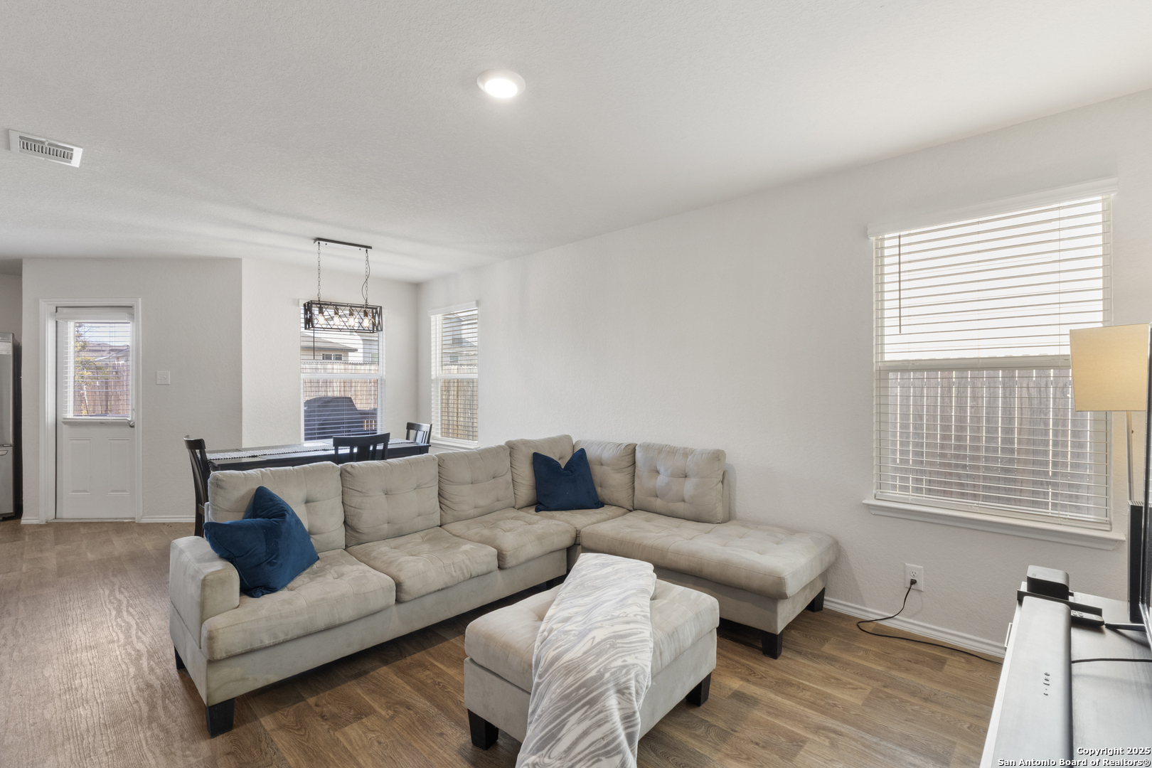 1041 Pacific Monarch San Antonio TX 78253