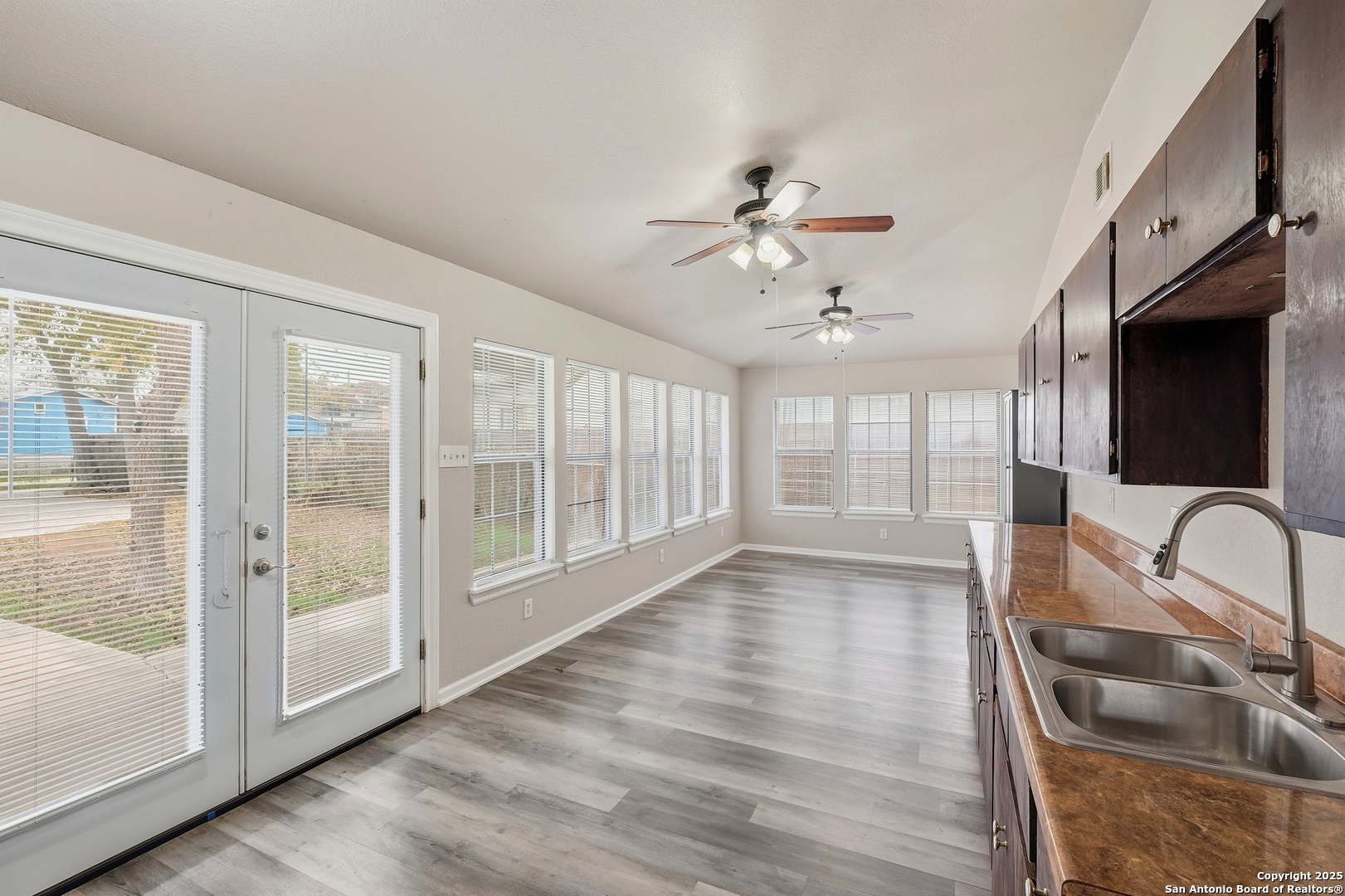 411 W Vestal San Antonio TX 78221