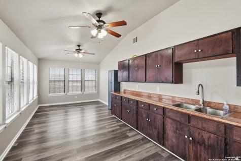411 W Vestal San Antonio TX 78221