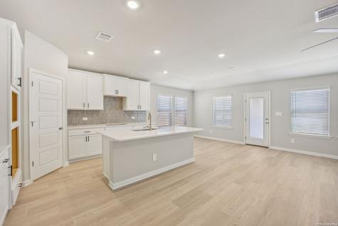 1428 Arcas Way San Antonio TX 78245