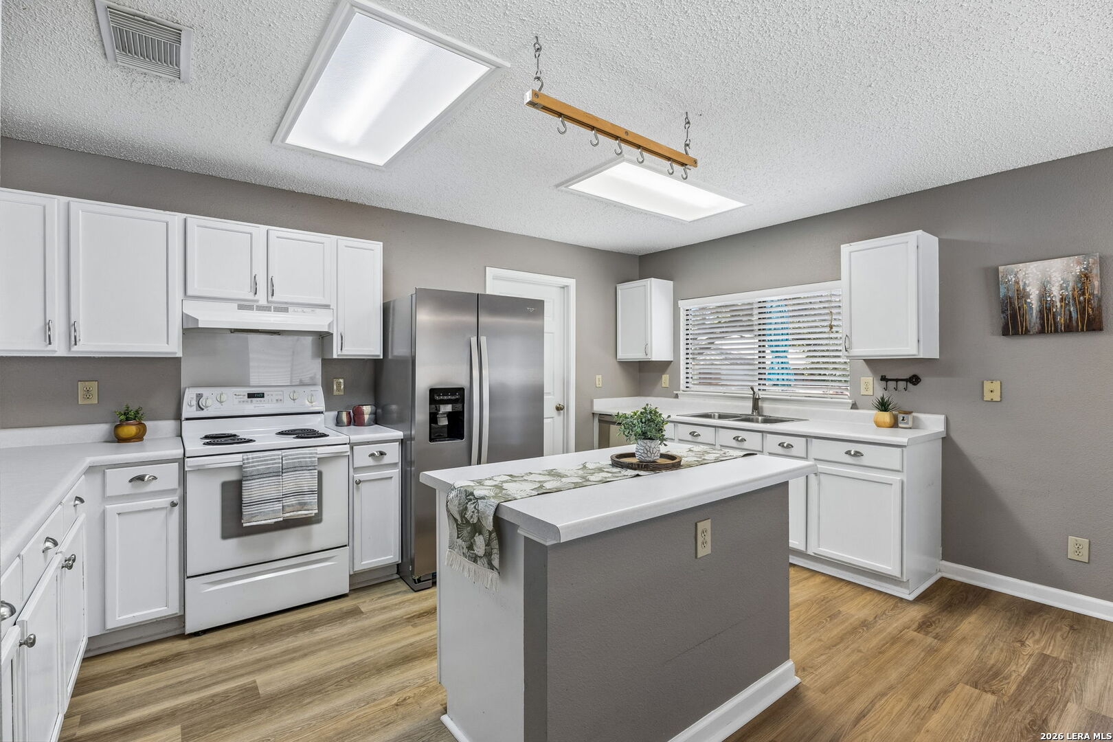 3046 Solitaire Hill San Antonio TX 78247