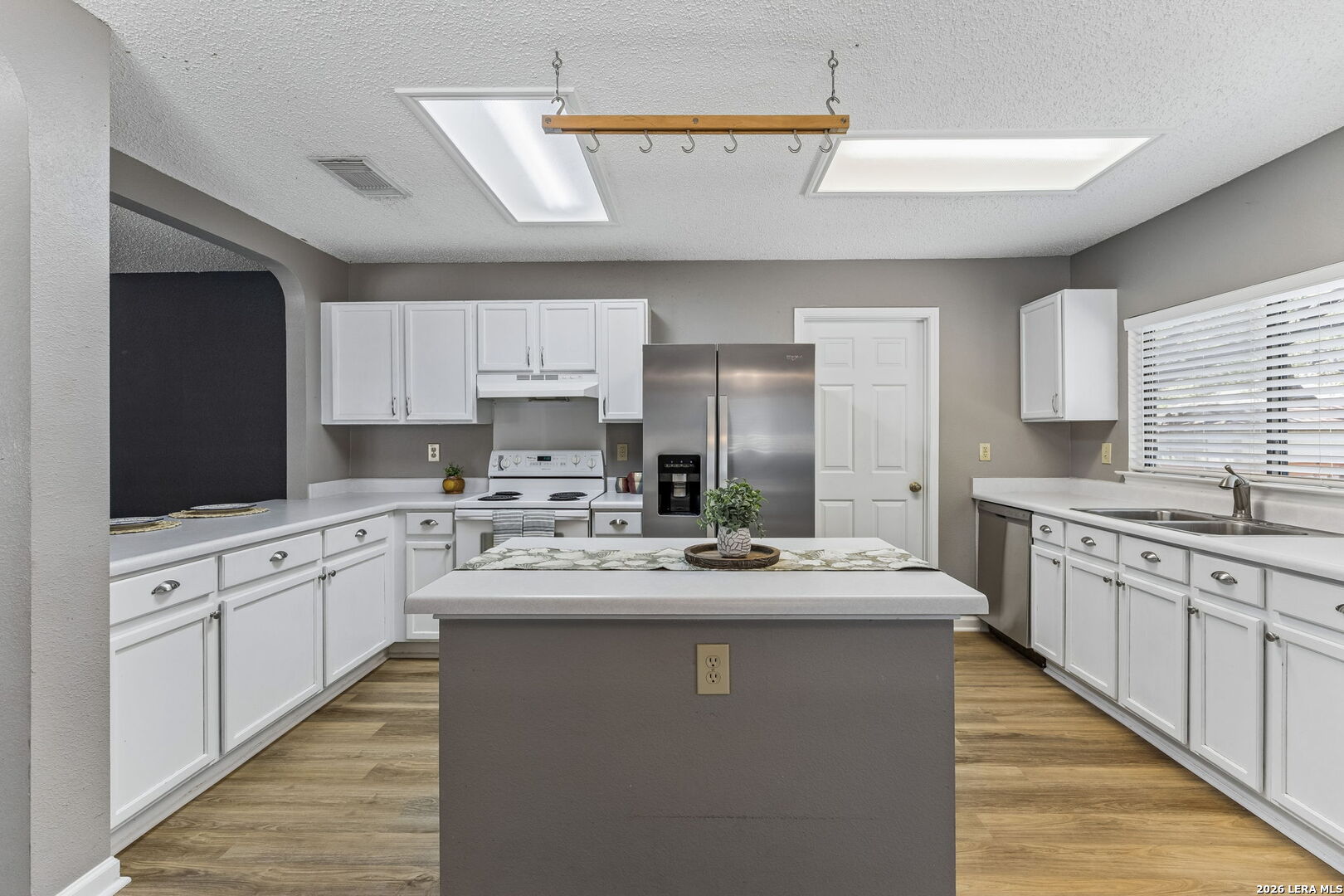 3046 Solitaire Hill San Antonio TX 78247