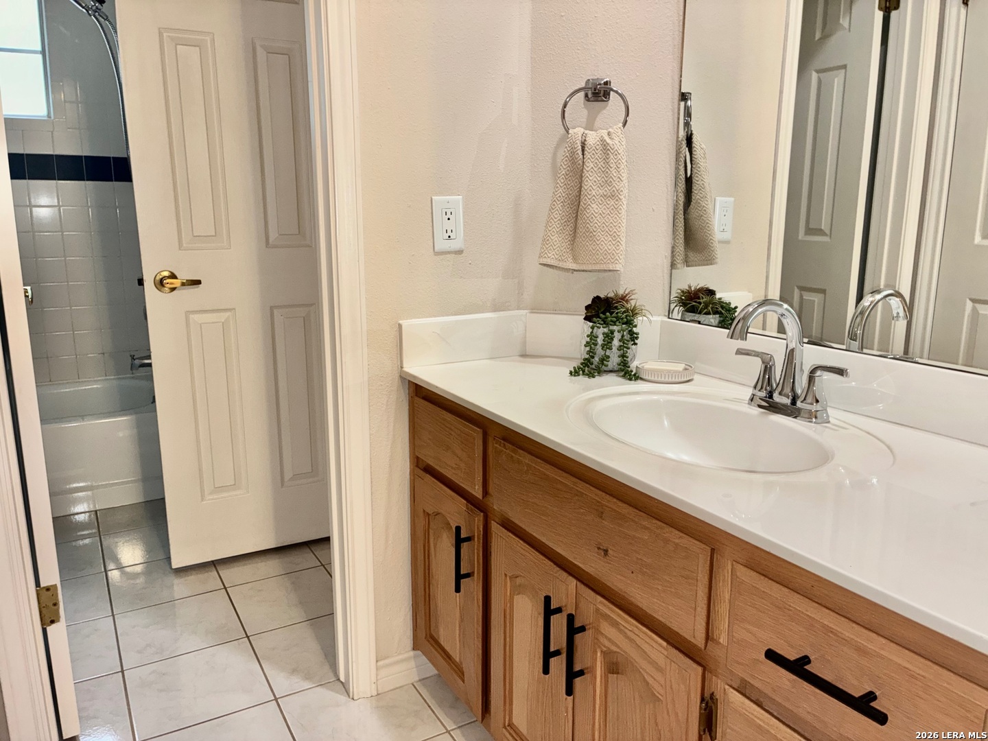 26013 Mesa Oak Drive San Antonio TX 78255