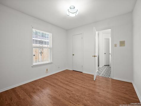 4007 Meadowlark Avenue San Antonio TX 78210