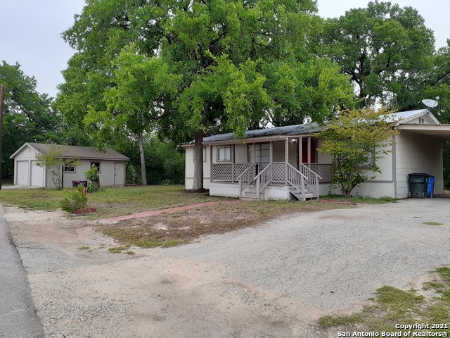 267 Kimball La Vernia TX 78121