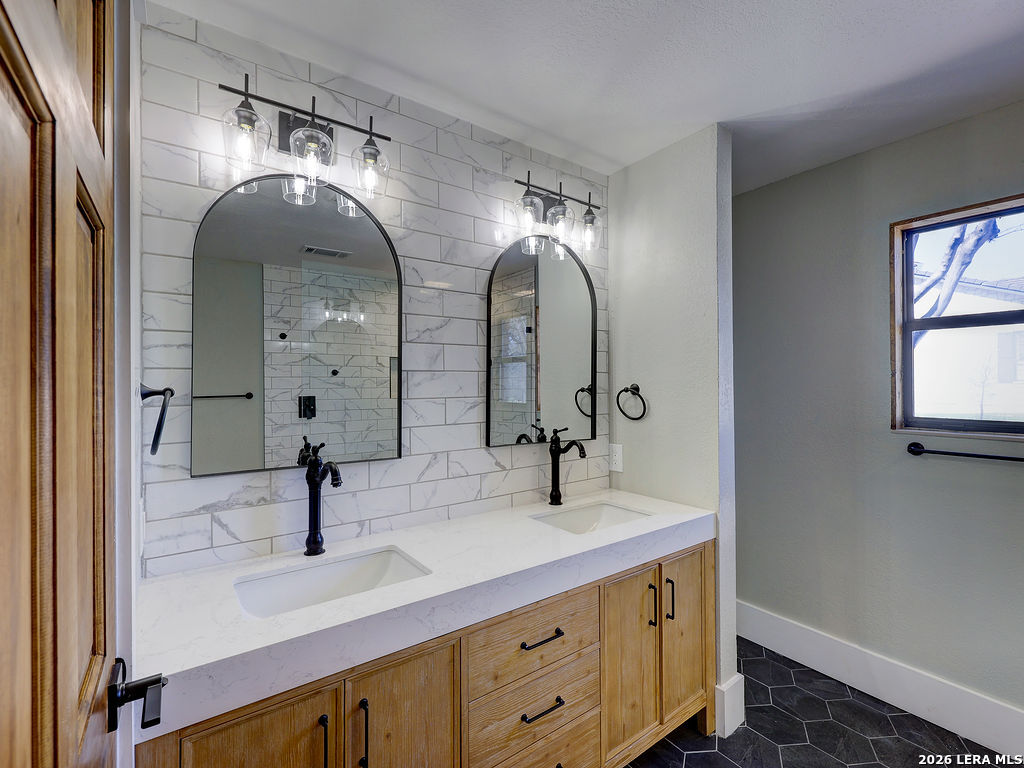 29540 Red Bud Hill Boerne TX 78015