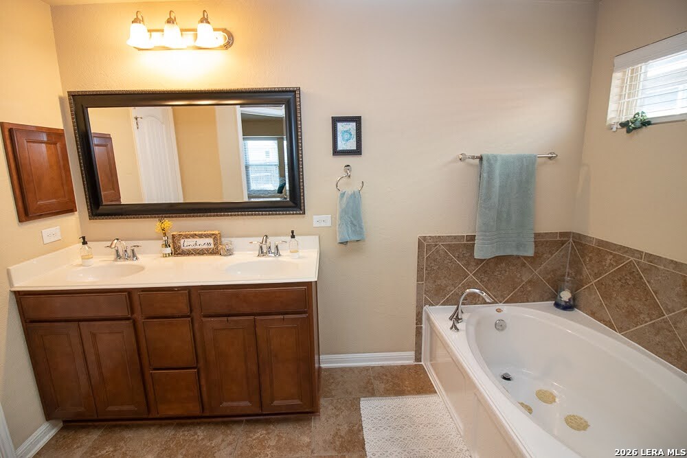 25014 Buttermilk San Antonio TX 78255